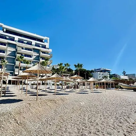 Triton Sea Side Apartman *