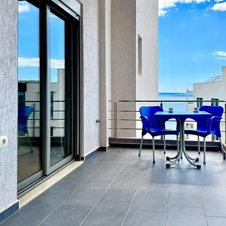 Triton Sea Side